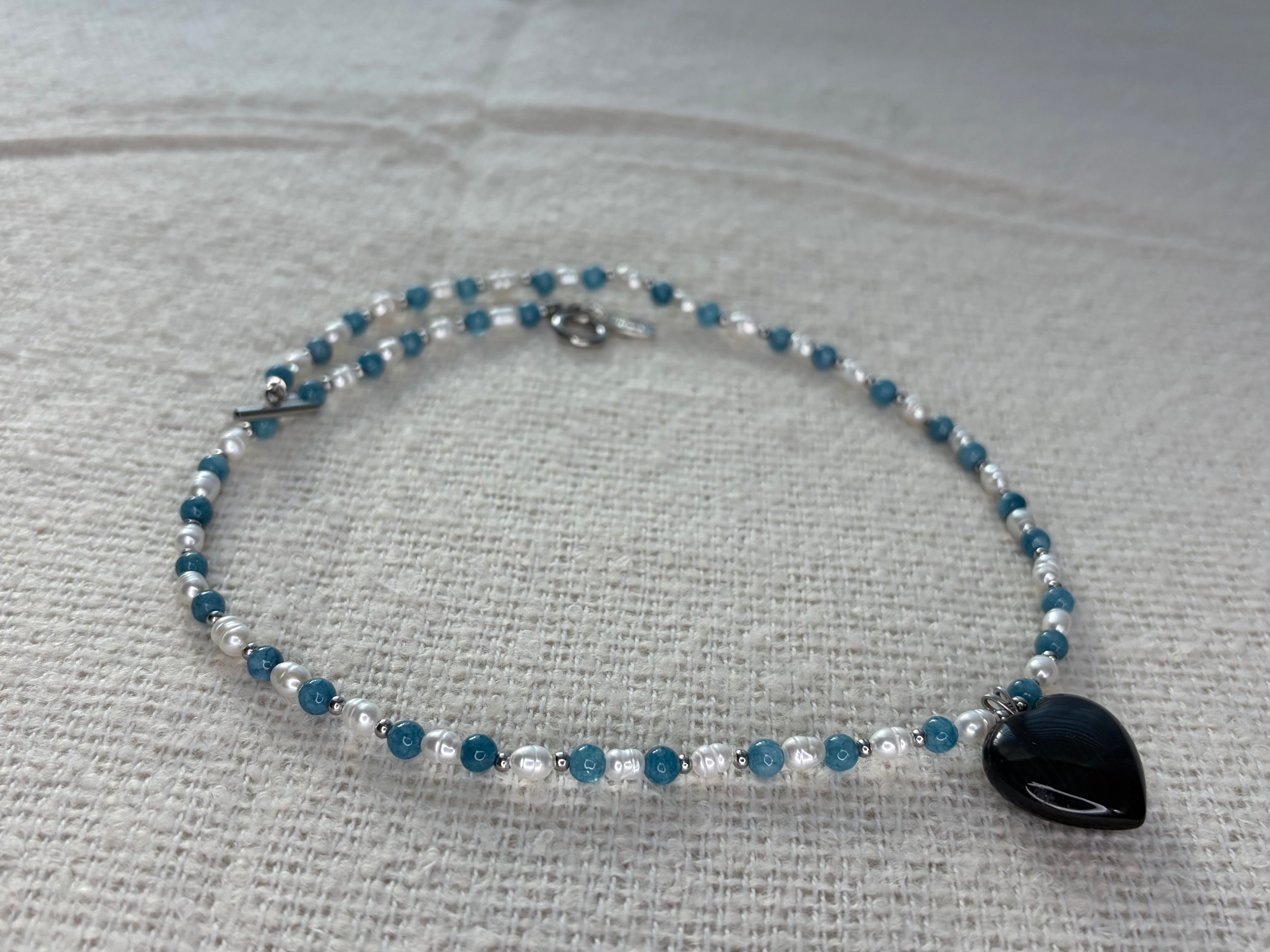 Blue pearl necklace