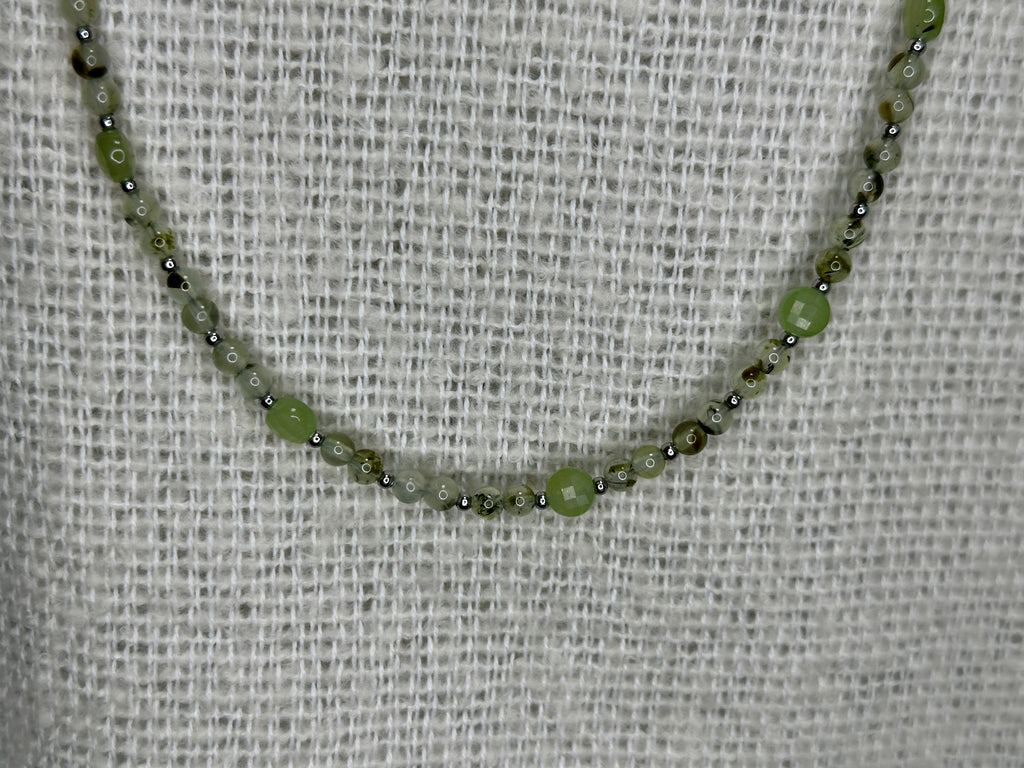 Green forest necklace